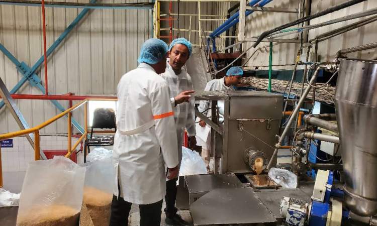 نزول ميداني للرقابة على المصانع في تعز