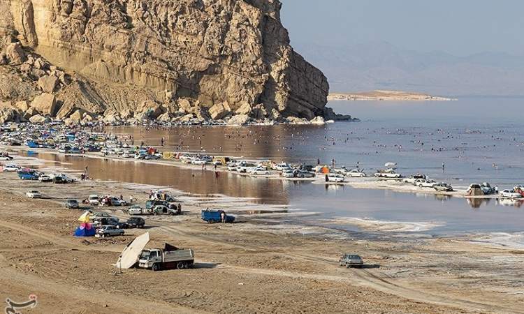 حرس الثورة يحبط تهريب أسلحة ثقيلة ومتفجرات لزعزعة البلاد