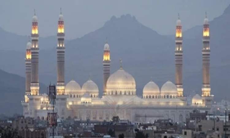 تشييع جثمان الشهيد العقيد مبارك غرزه في صنعاء